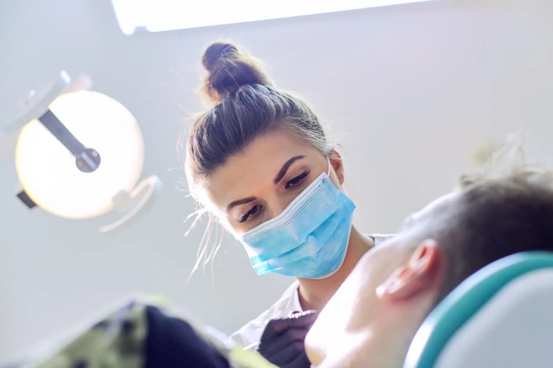A welcoming first dental visit
